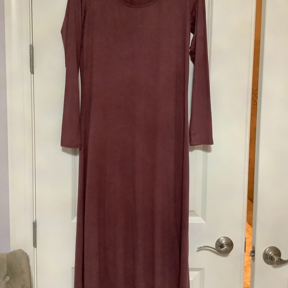 G.I.L.I Soft 3/4 Dress  With asymmetrical hem Soft Berry - Picture 1 of 2